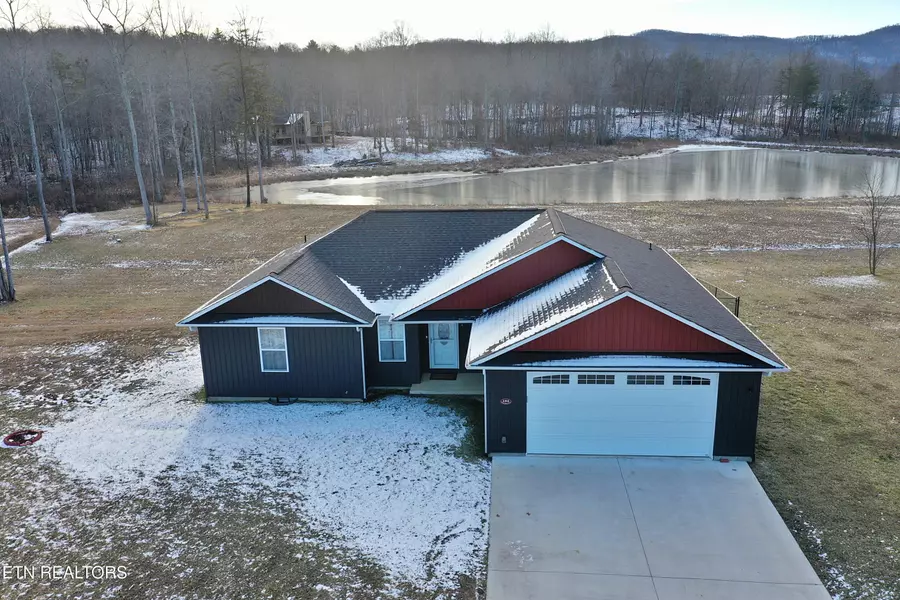 194 Cordell Mtn Pvt Lane, Winfield, TN 37892