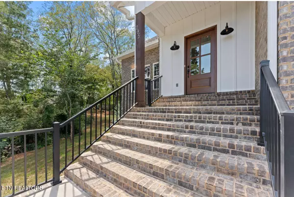 Lenoir City, TN 37771,295 Caulderwood LN