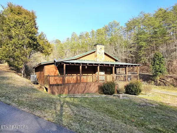 Sevierville, TN 37862,1999 Mountain View WAY