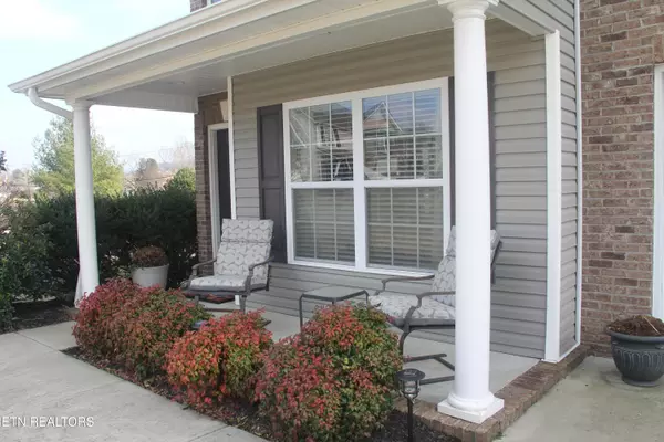 Knoxville, TN 37920,1800 Mahogany Wood Tr