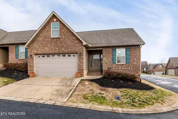 5104 Sandy Knoll WAY, Knoxville, TN 37918