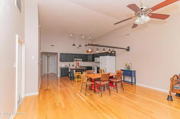 Knoxville, TN 37921,5285 Avery Woods LN