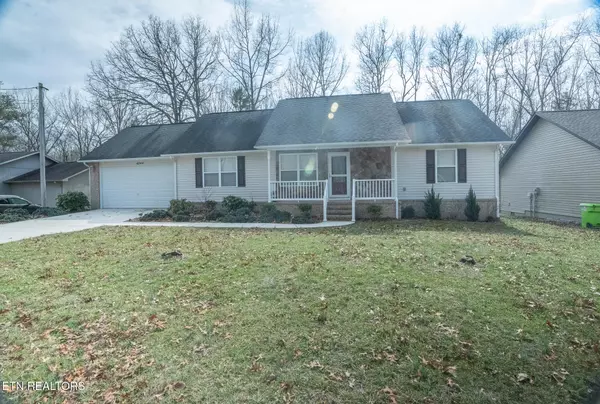 6244 Osage Rd, Crossville, TN 38572