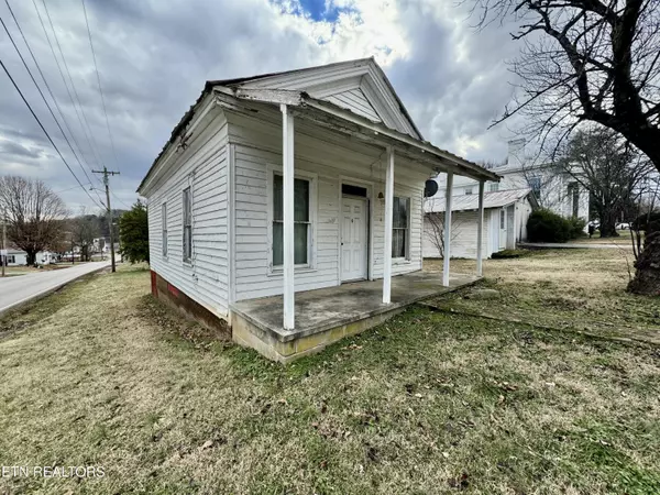 1601 Depot St,  New Market,  TN 37820