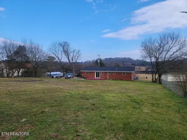 Spring City, TN 37381,940 Cemetery Rd