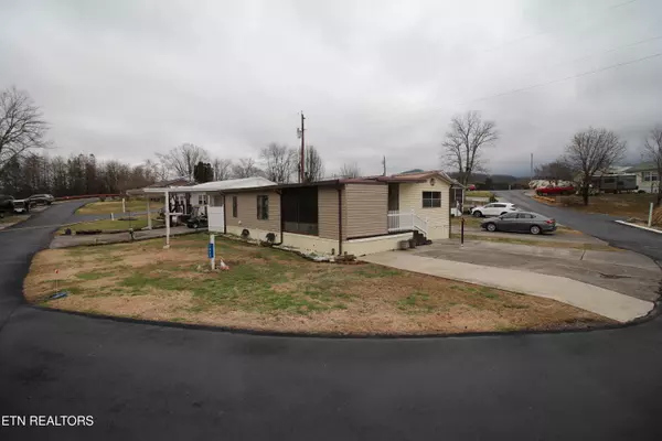 1003/1005 Kildee St, Townsend, TN 37882