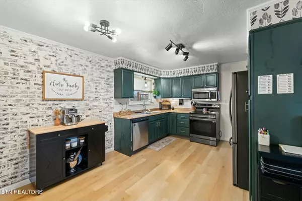 Sweetwater, TN 37874,112 Chapel Ave