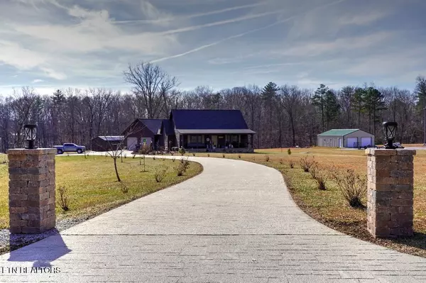 321 W End Rd, Rockwood, TN 37854