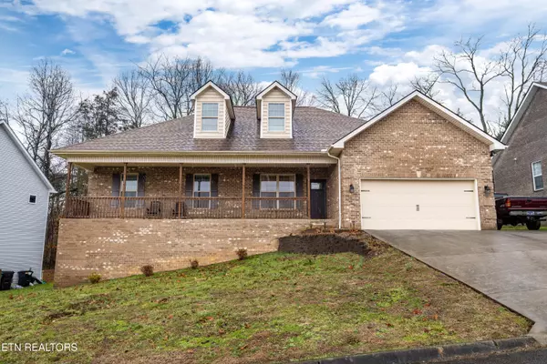 4317 Amsterdam LN, Knoxville, TN 37938