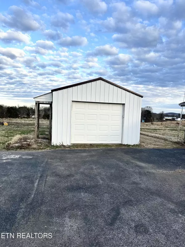Sparta, TN 38583,321 Will Thompson Rd