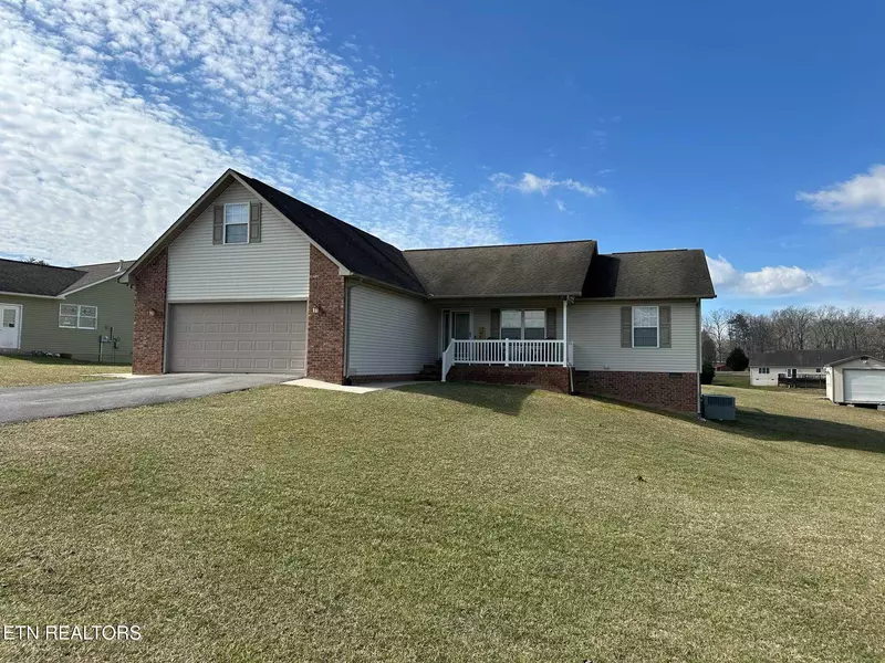 82 Summerwind CT, Crossville, TN 38571