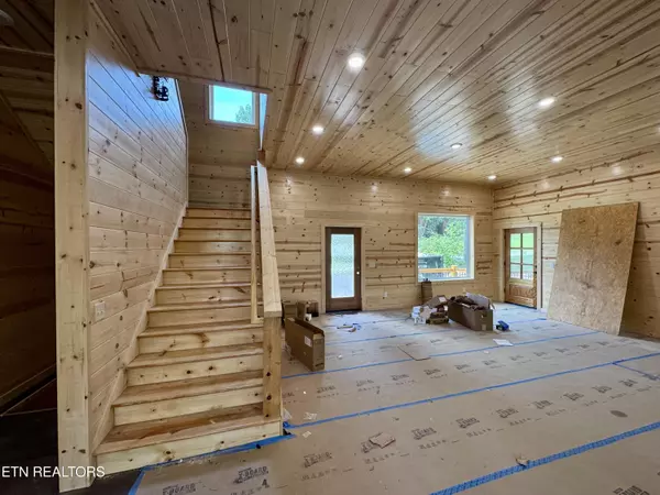 Sevierville, TN 37862,2749 Owls Cove WAY