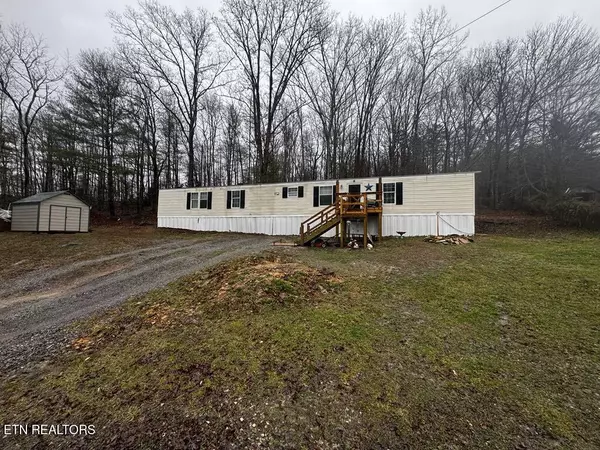 306 T Cooper Rd, Lancing, TN 37770