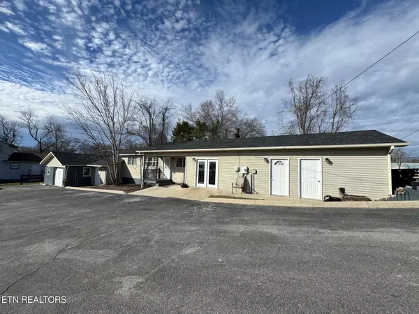 514 Flatt Spur Rd, Jamestown, TN 38556