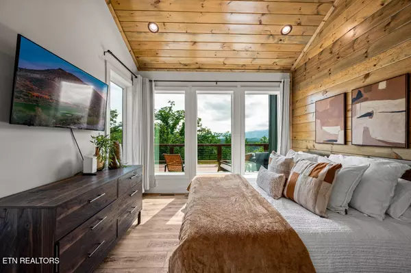 Gatlinburg, TN 37738,805 Upper Picadilly LN