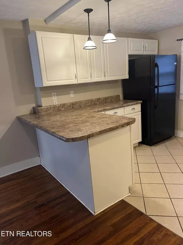 Middlesboro, KY 40965,413 26TH St