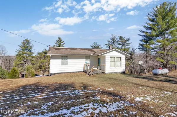 Allardt, TN 38504,3567 Mt Helen Rd