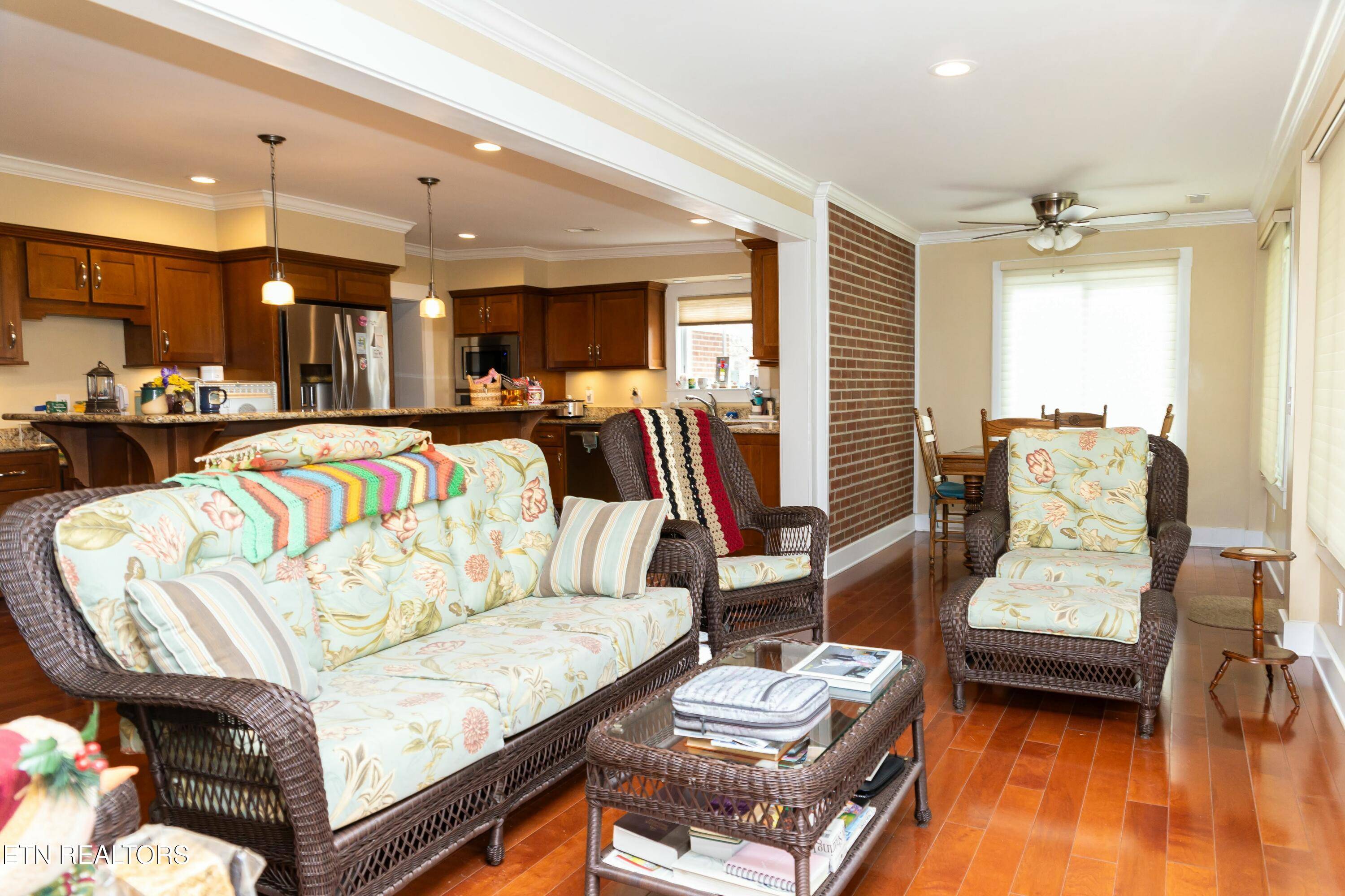Sevierville, TN 37862,1017 Old Knoxville Hwy