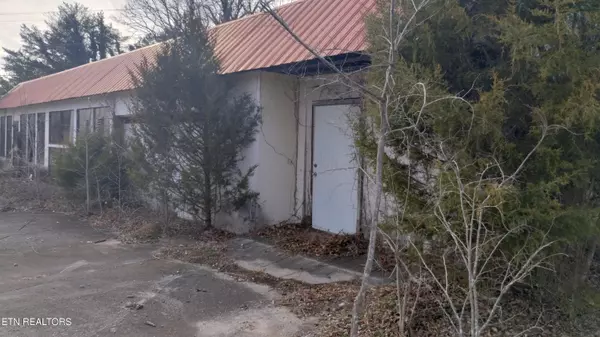 Maryville, TN 37801,2939 Calderwood Hwy