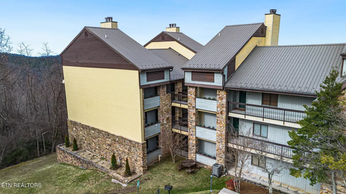 Gatlinburg, TN 37738,1130 Ski View Drive Unit 305