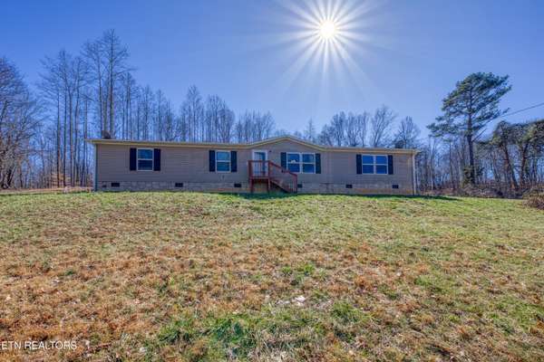 1912 Demory Rd, Lafollette, TN 37766