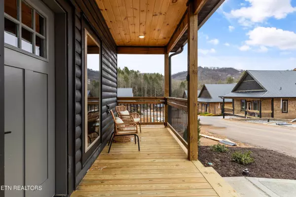 Pigeon Forge, TN 37863,588 Warbonnet WAY