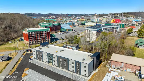 Pigeon Forge, TN 37863,227 Sharon DR #214