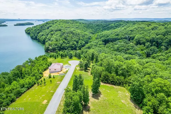 350 River Run Tr, Spring City, TN 37381