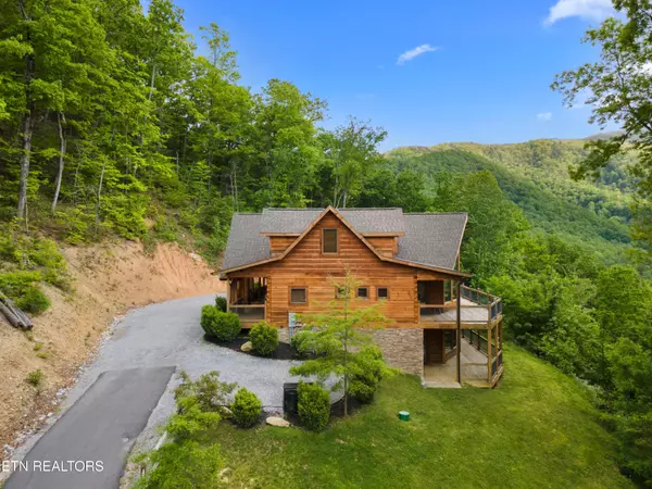 Sevierville, TN 37862,3859 Clabo Mountain LN