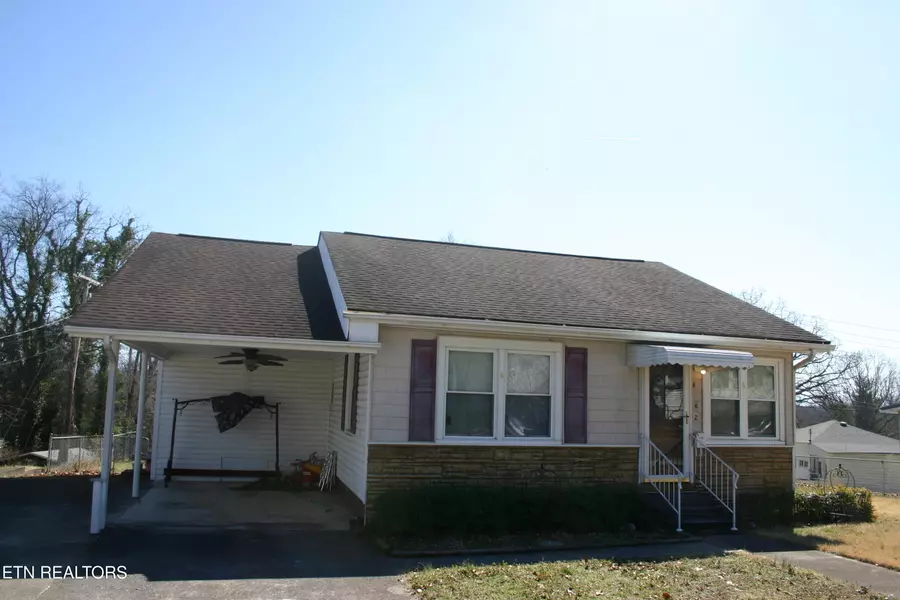 862 Birch St, Alcoa, TN 37701