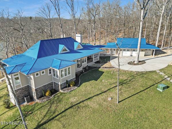 160 Waterside DR, Ten Mile, TN 37880