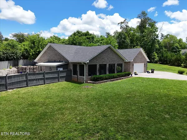 Maryville, TN 37801,846 Quietlands DR