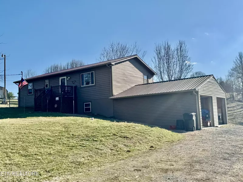 2740 Alpha Valley Home Rd, Morristown, TN 37813