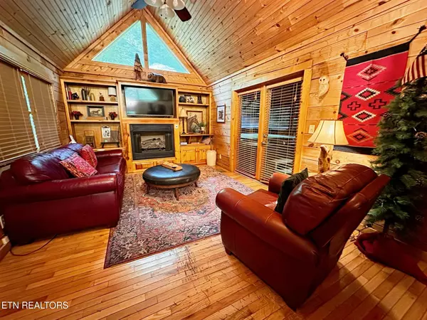Sevierville, TN 37862,831 Bear Run WAY
