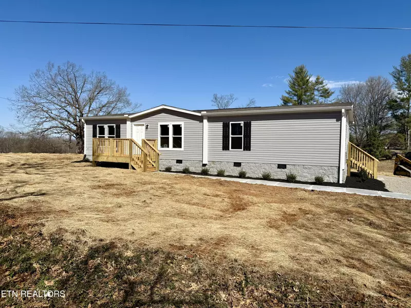 196 Copenhaver Rd, Lenoir City, TN 37771