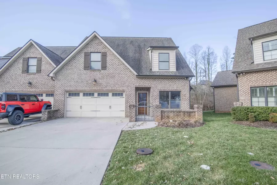 543 Stone Pony LN, Knoxville, TN 37919