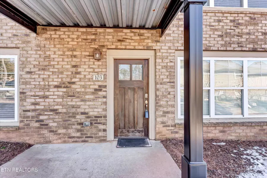 3918 Cherokee Woods WAY #103, Knoxville, TN 37920