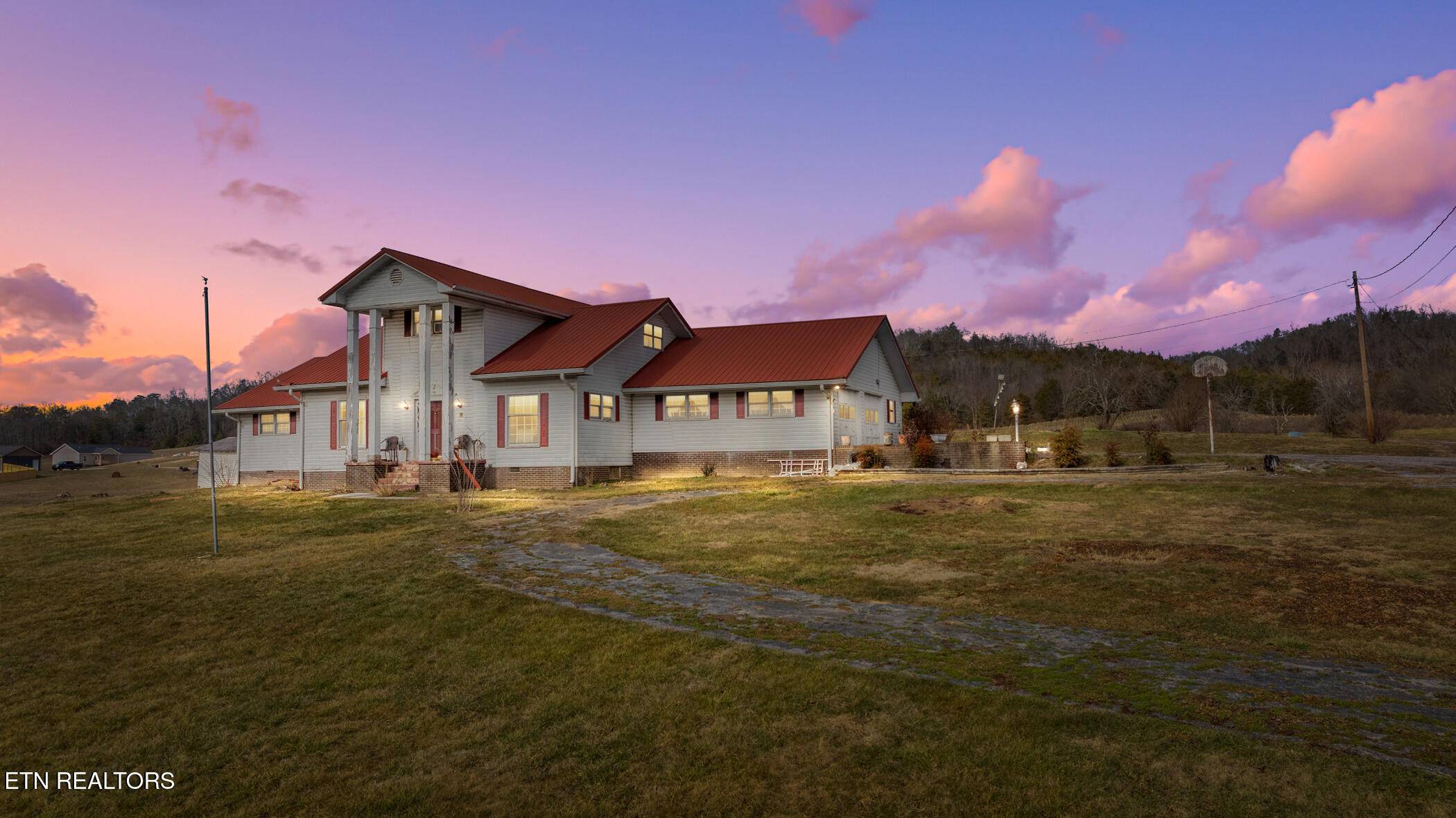 2250 Old Parrottsville Hwy, Parrottsville, TN 37843