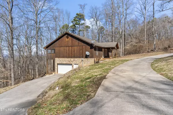 Maynardville, TN 37807,636 Fox Hunter Rd