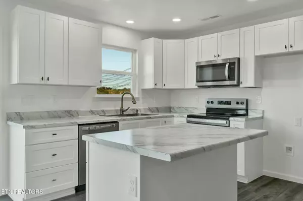 Sweetwater, TN 37874,146 Powell Ave