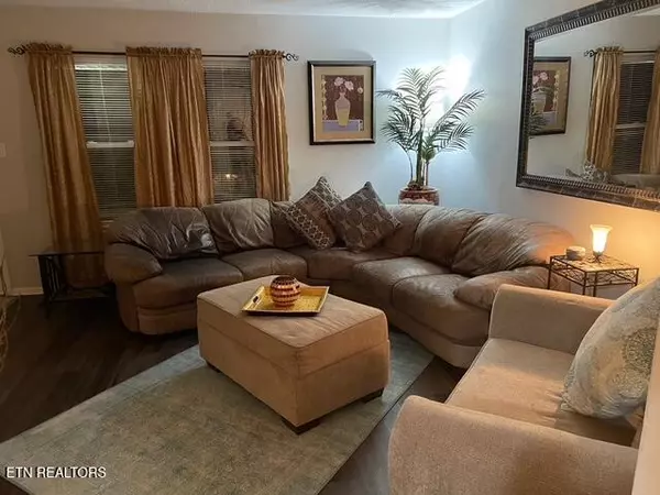 Knoxville, TN 37912,5732&5734 Woodleaf DR