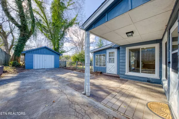 Knoxville, TN 37920,4613 Bob White Rd