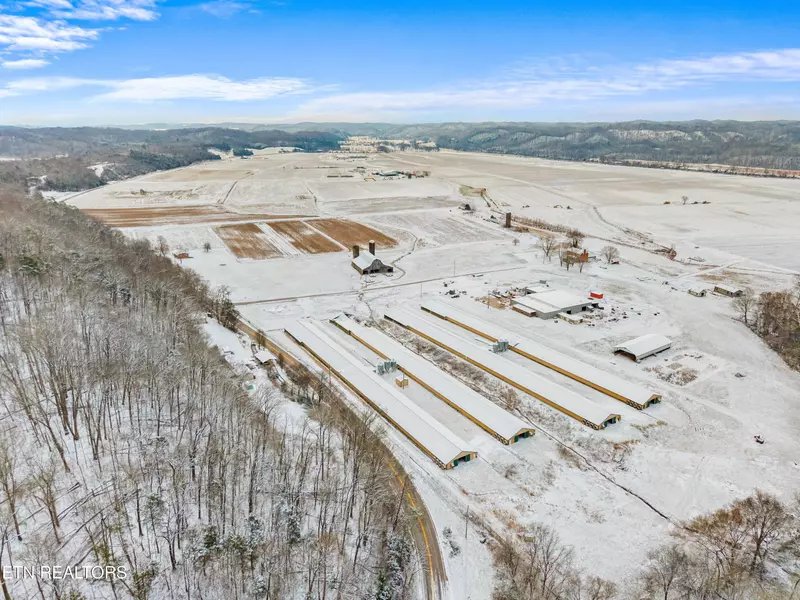 Warrensburg Rd, Midway, TN 37809