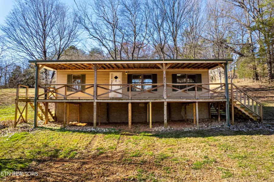 281 Trigonia Rd, Greenback, TN 37742