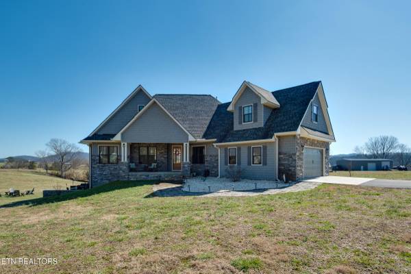 1126 Cross Valley Rd, Lafollette, TN 37766