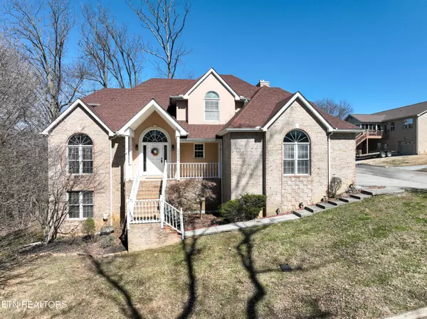 3208 Indian Wells DR, Maryville, TN 37801