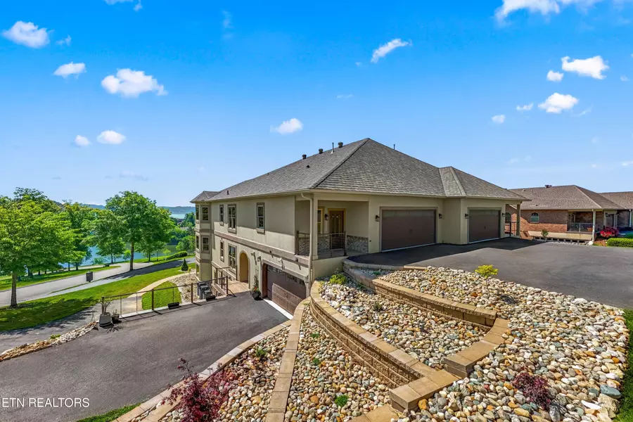2414 Grand View Court, Kingston, TN 37763