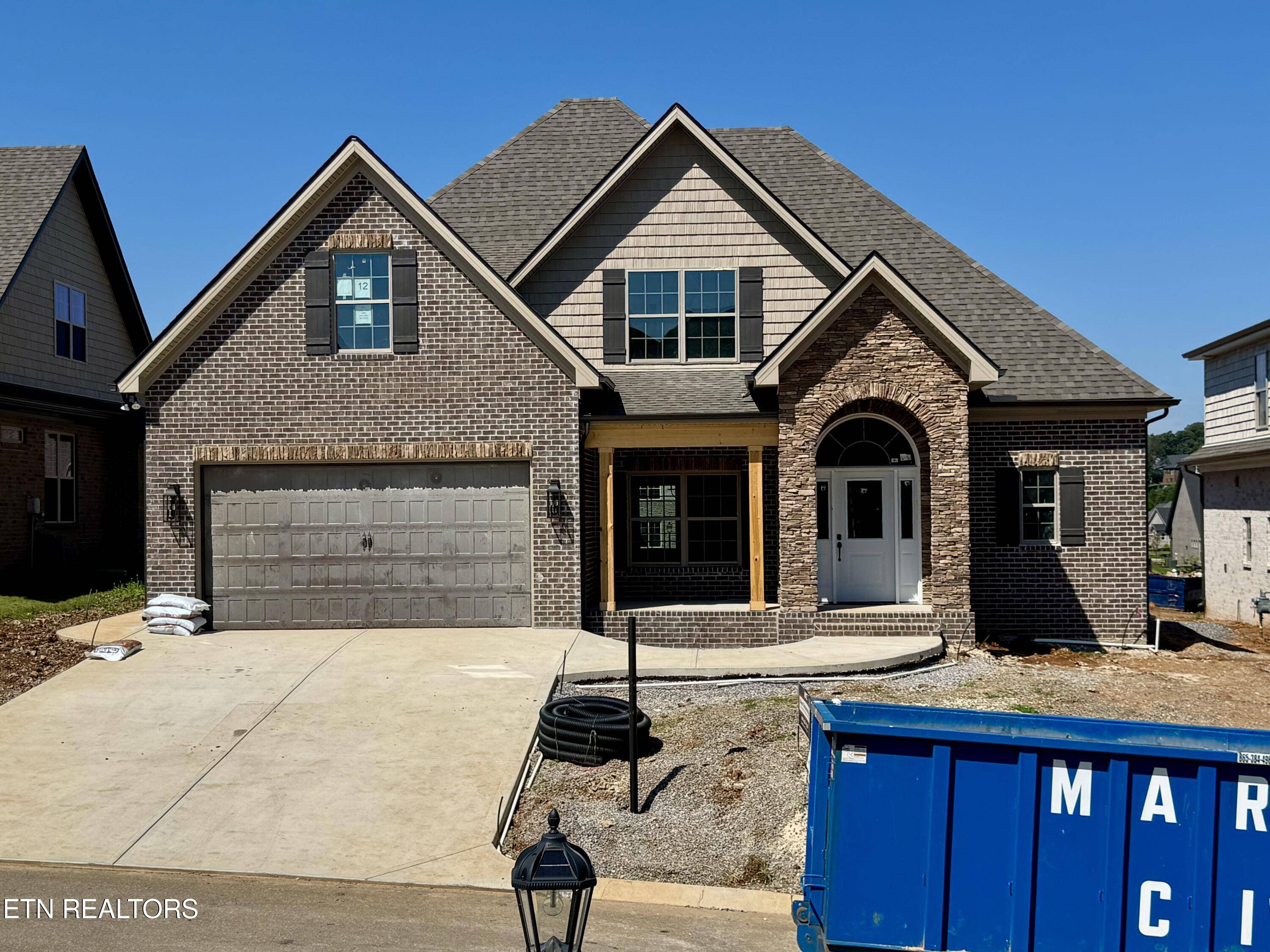 2127 Lantern Park LN, Knoxville, TN 37932
