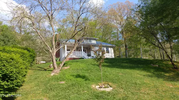 105 Woodland Rd, Pineville, KY 40977