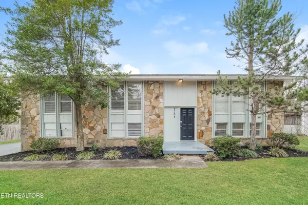 Powell, TN 37849,2704 Shropshire Blvd